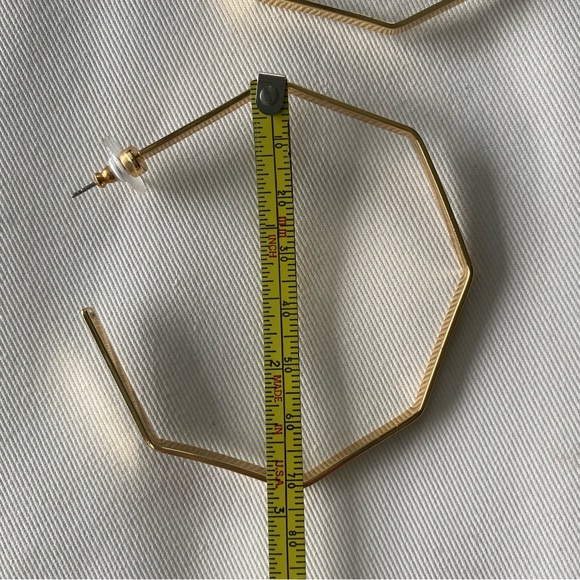 Large octagon shape earrings - Picture 3 of 3